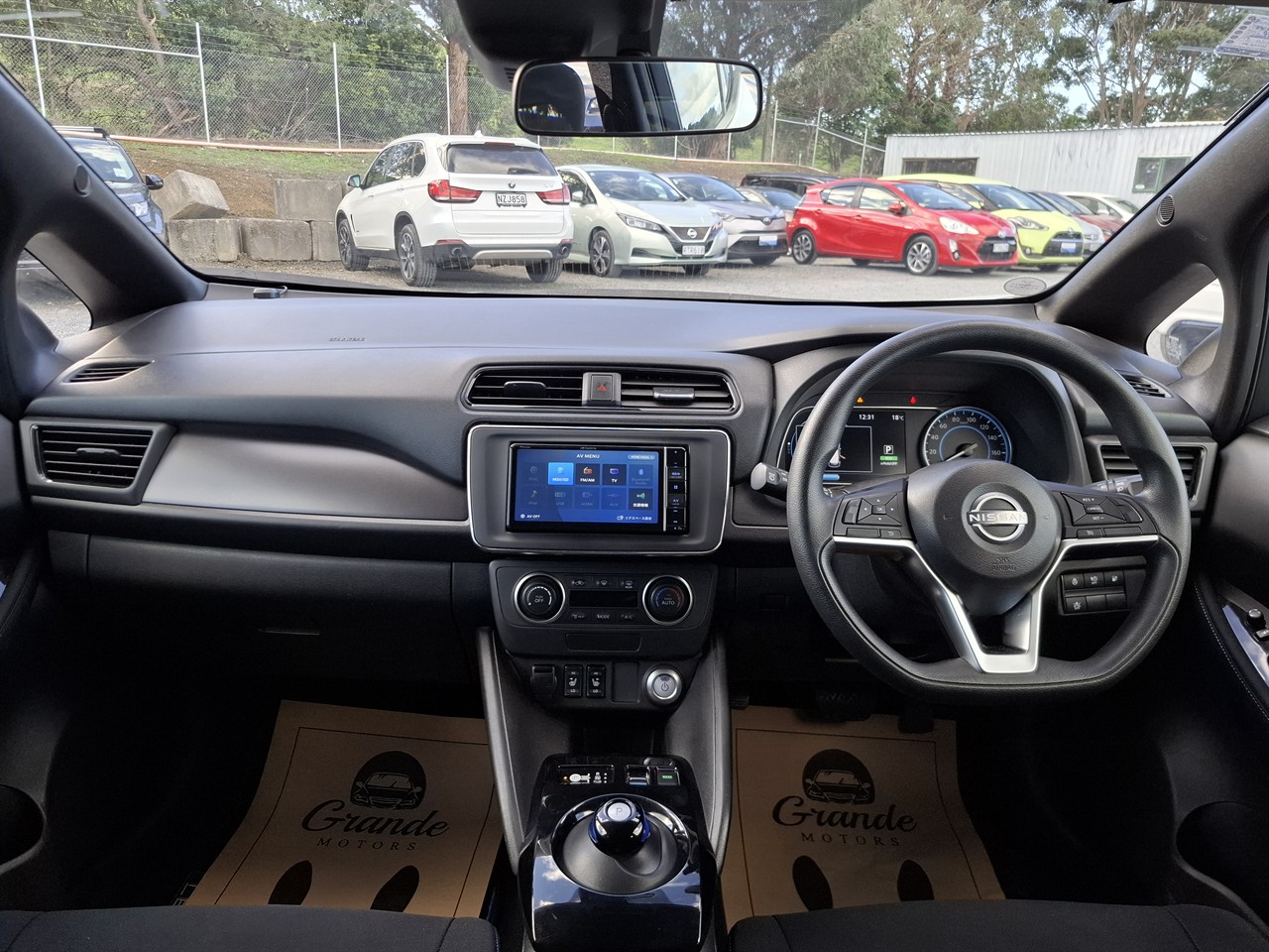 2021 Nissan Leaf 87.22% Soh English Grade 4,5 Cruise control Carousel 5