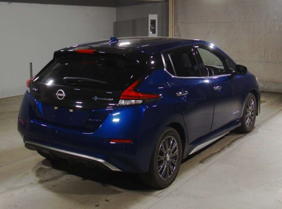 2021 Nissan Leaf 62kw 90,40% Soh Autech model Pro-pilot Carousel 1