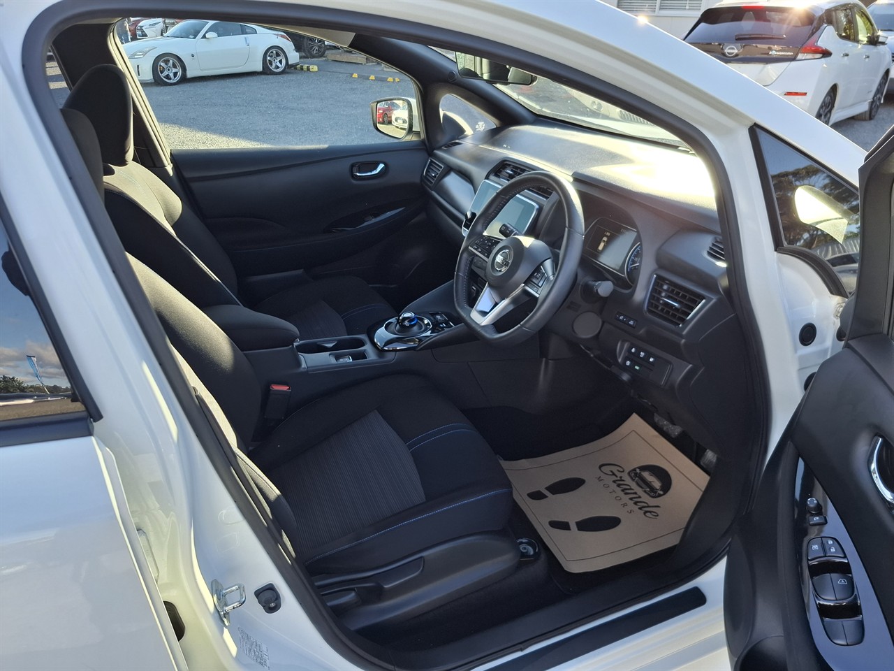 2021 Nissan Leaf Arriving April 88,64% Soh G Model 4,5 Grade Carousel 19