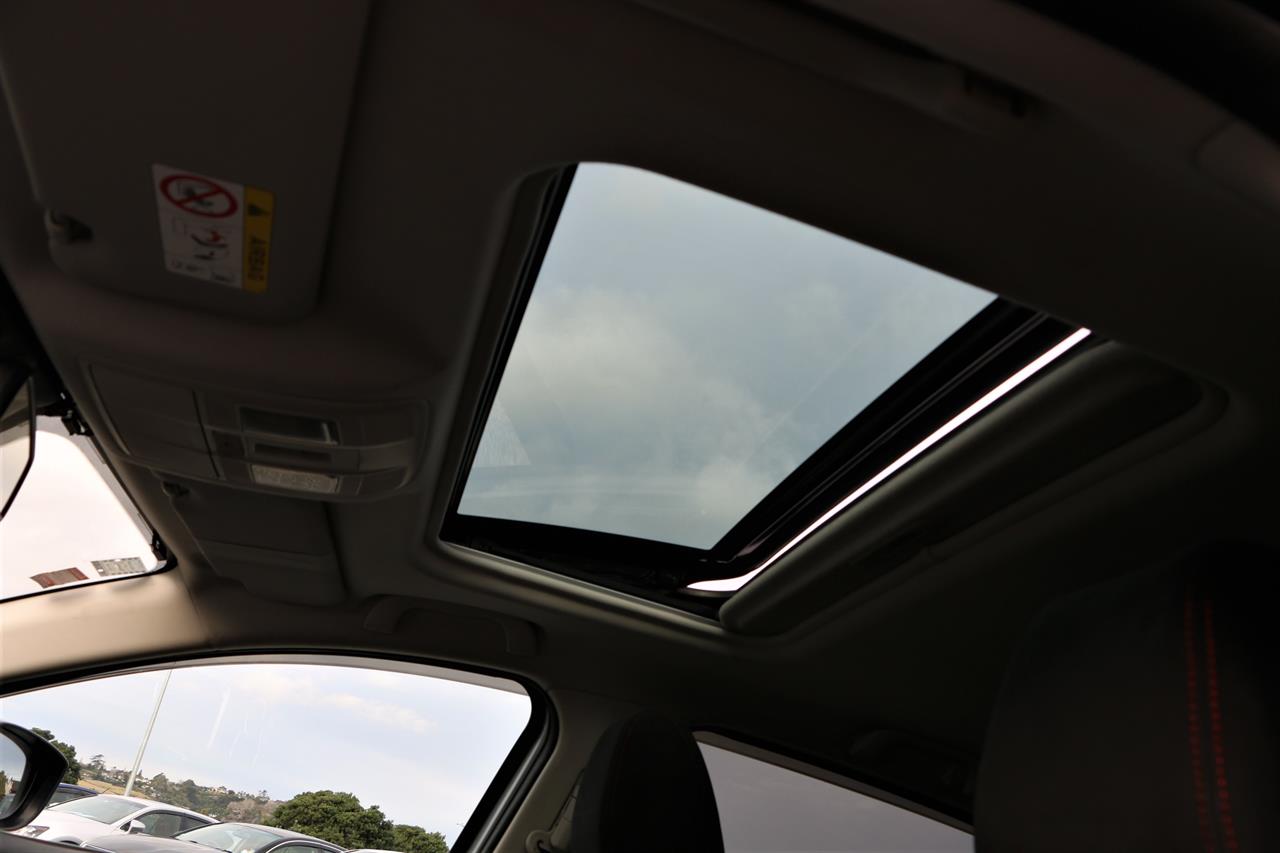 2015 Mazda Axela Radar Cruise. Bose. Alcantara Carousel 8