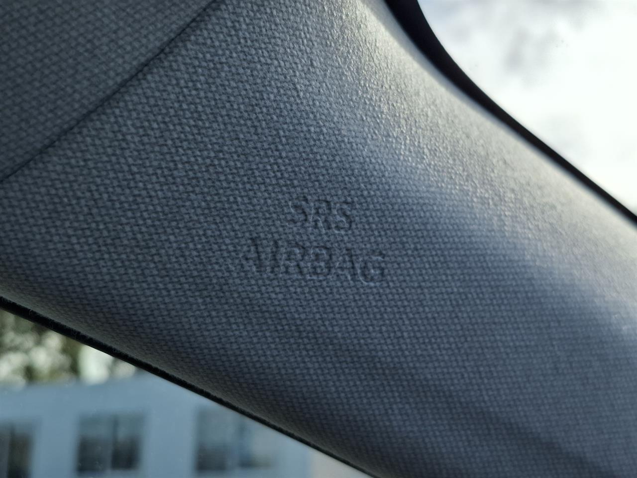 2020 Toyota Prius S.Radar cruise.Lane assist.Safety radar.Rear cam.8 Airbags. Carousel 8
