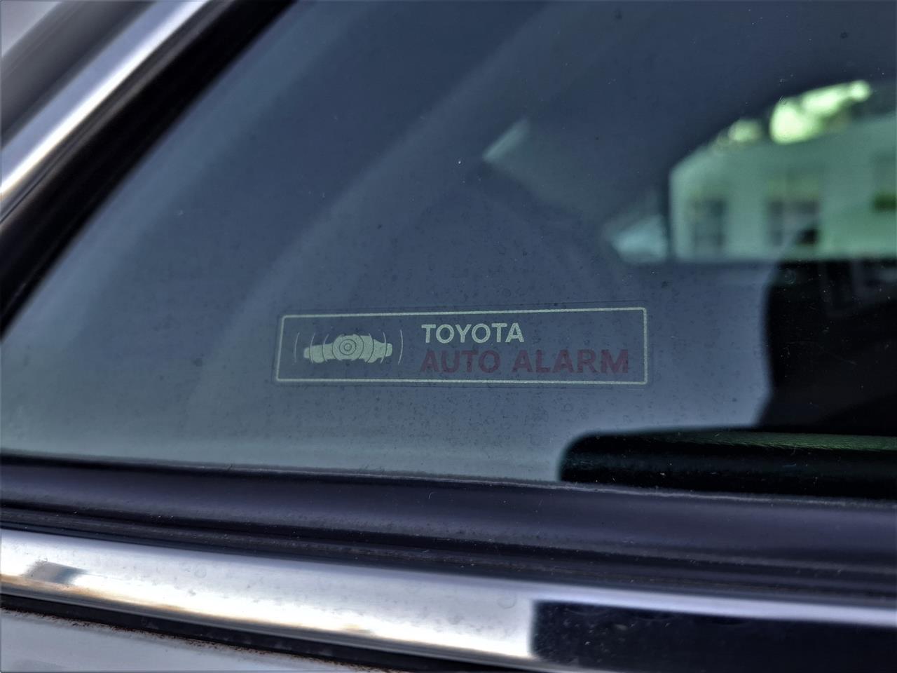 2006 Toyota Crown Athlete.Cruise control.Rear camera. Carousel 12