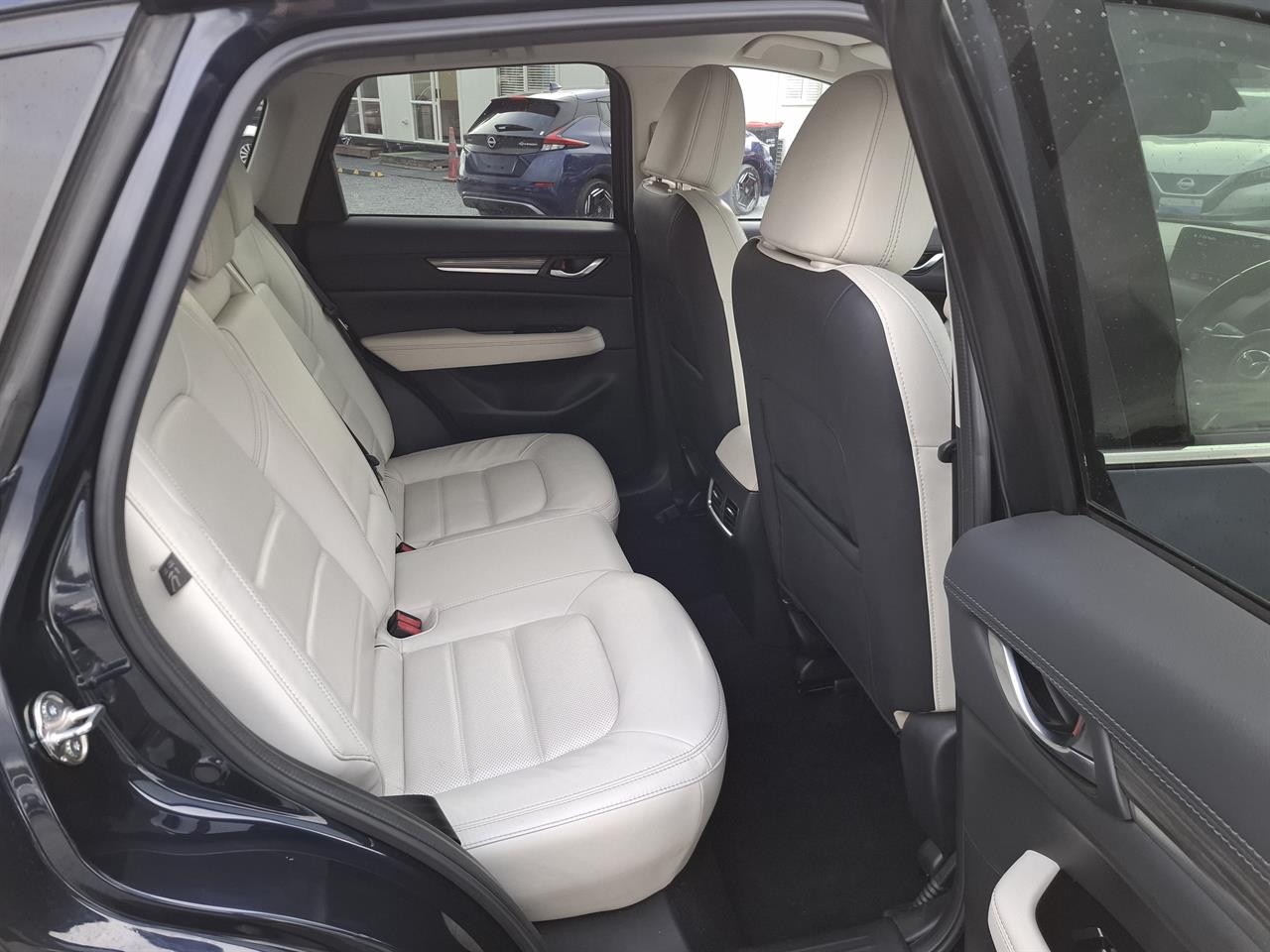 2017 Mazda CX-5 25S.L.4WD.BOSE.HUD.Leather.Radar cruise.Lane assist.Park sens. Carousel 1