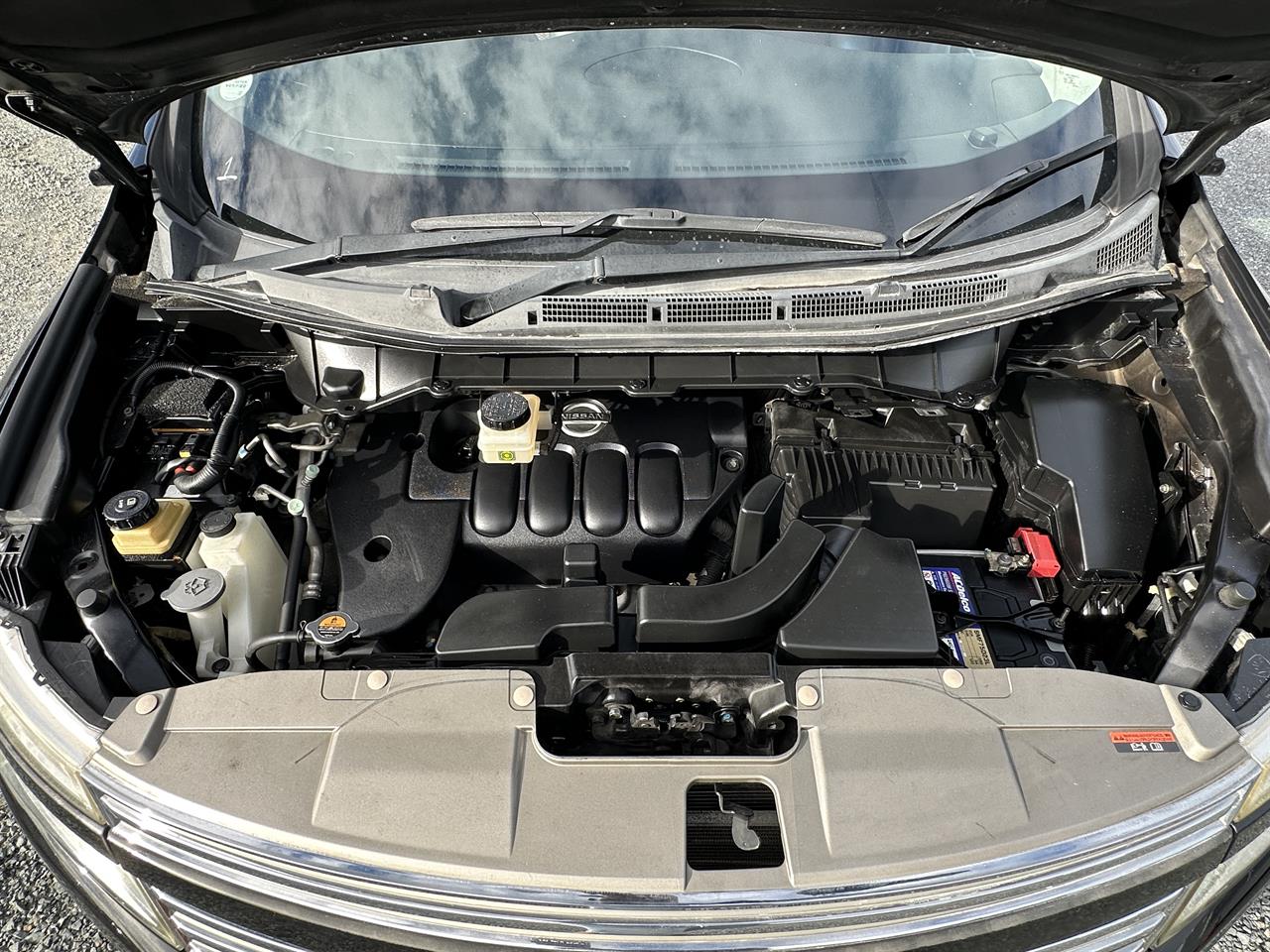 2012 Nissan Elgrand Highway star.Rear camera 7 Seats Carousel 9
