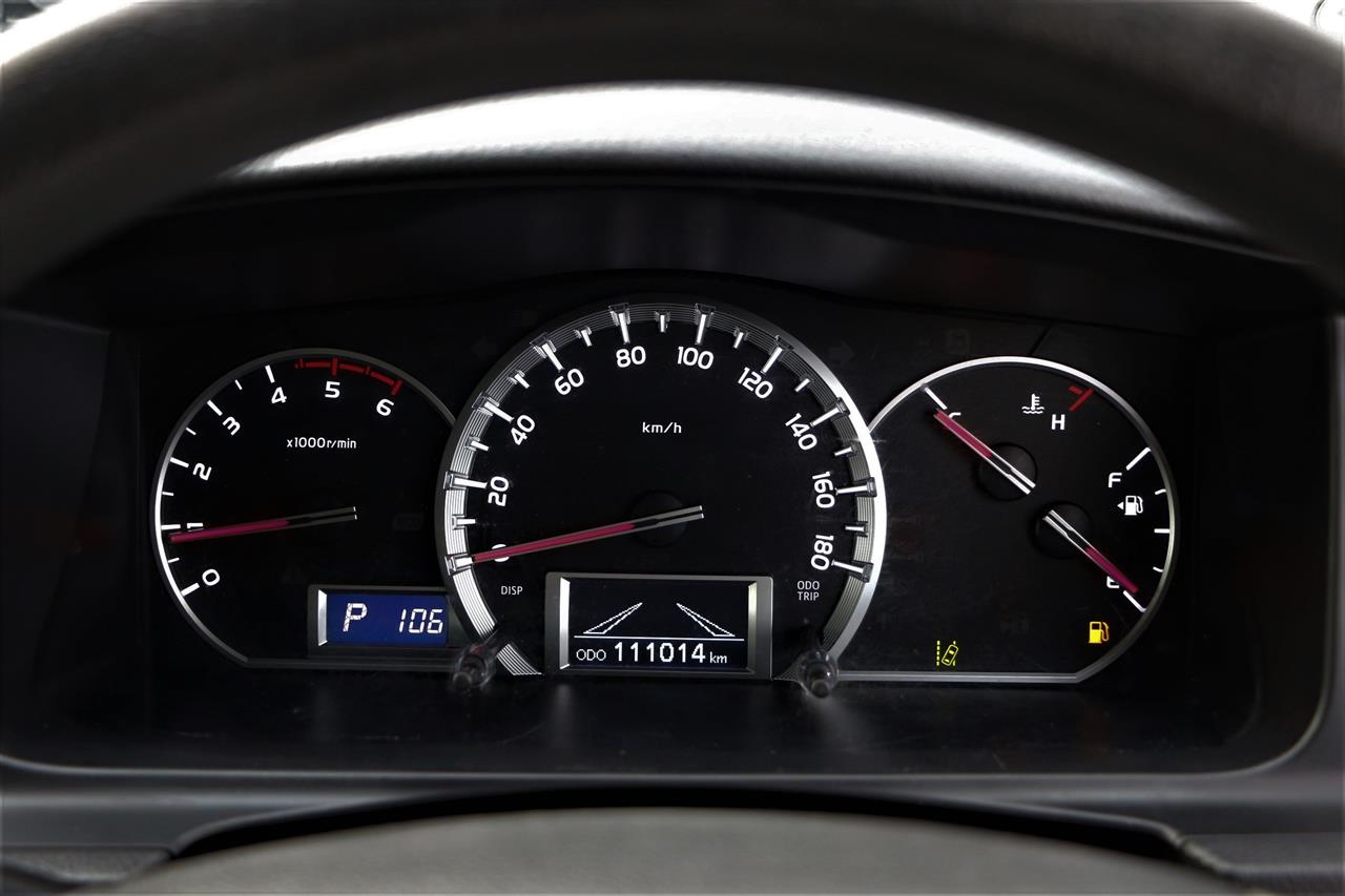 2020 Toyota Hiace DX.Safety radar.Alarm.1000kg capacity.Lane assist. Carousel 7