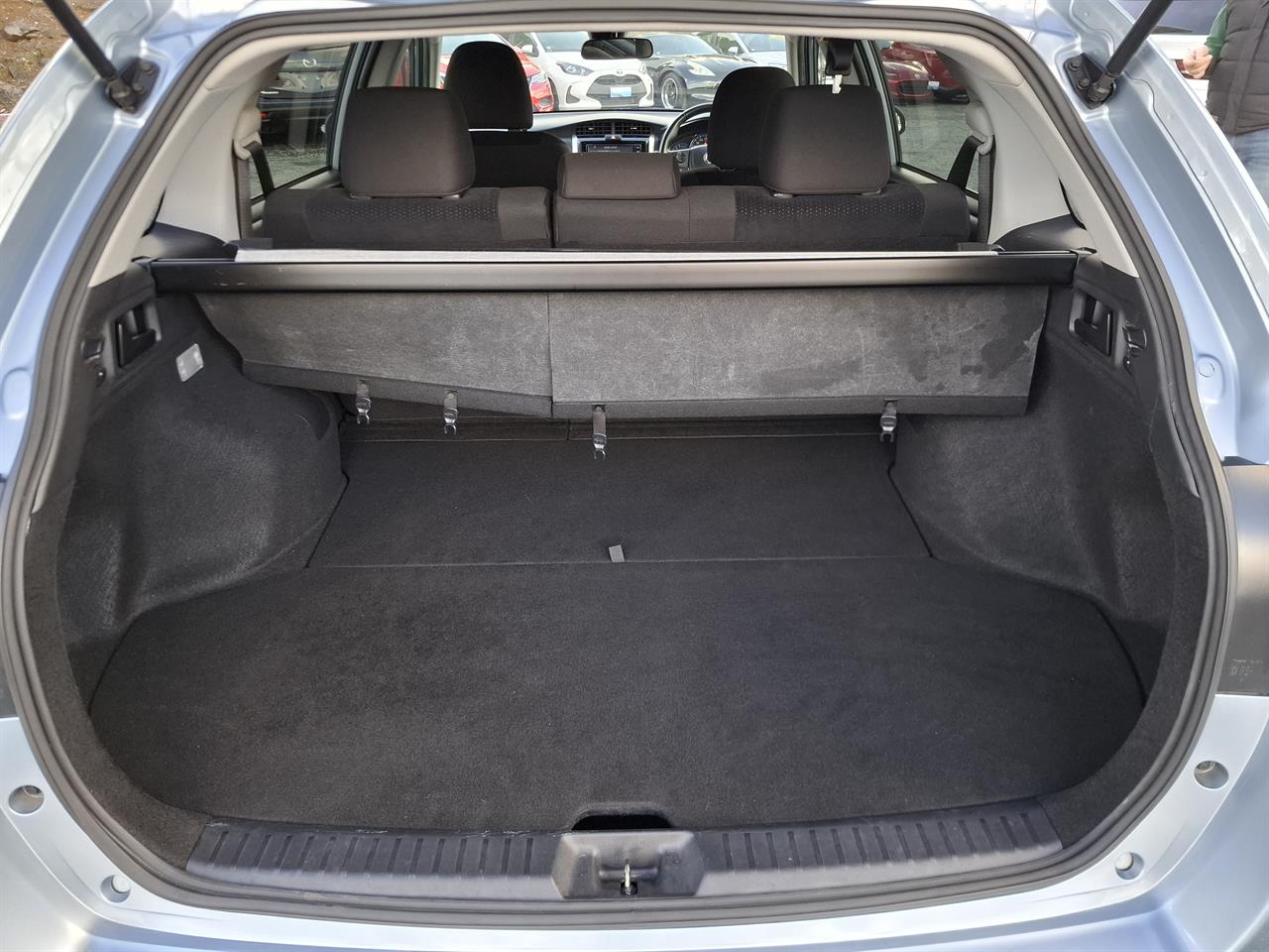 2017 Toyota Corolla Fielder.Hybrid.Lane assist.Safety radar.8 Airbags. Carousel 18