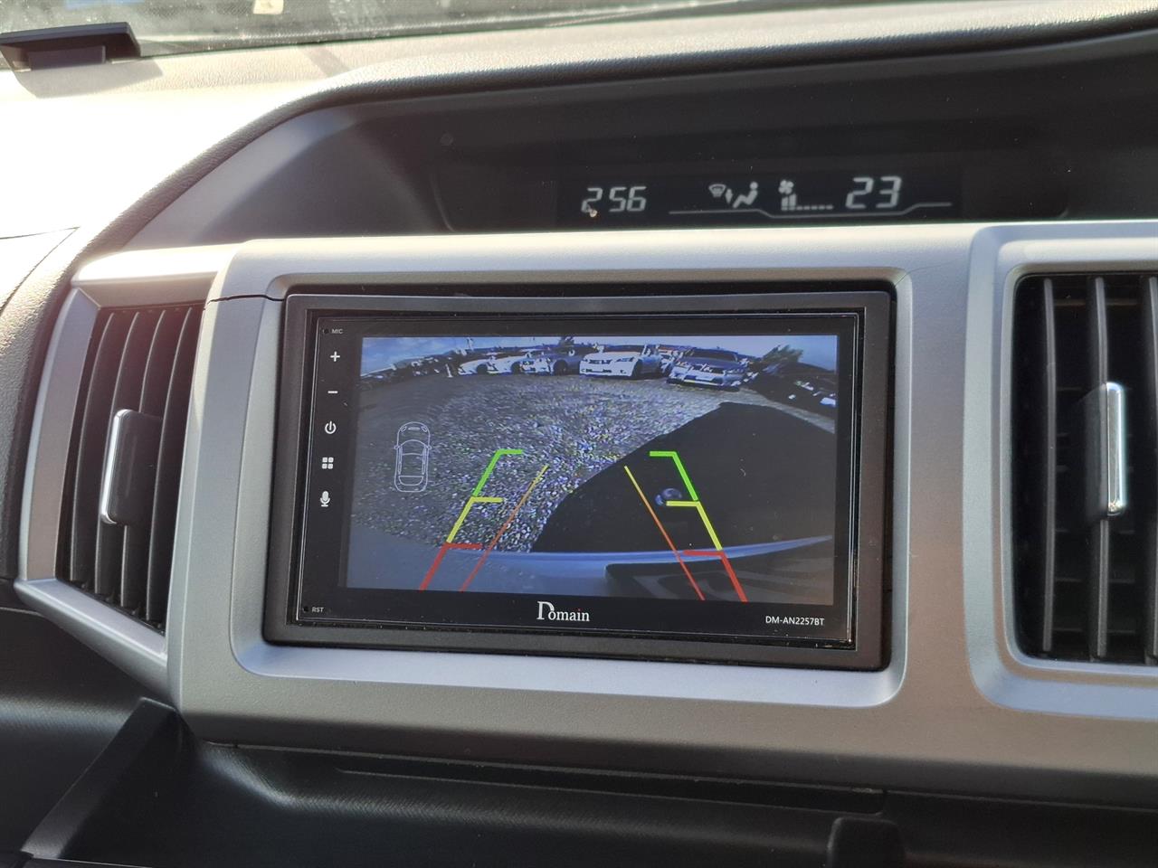 2012 Honda Step Wagon Spada.Towbar.Android/Apple CarPlay.Cruise control.Rear cam.Park sensors. Carousel 7