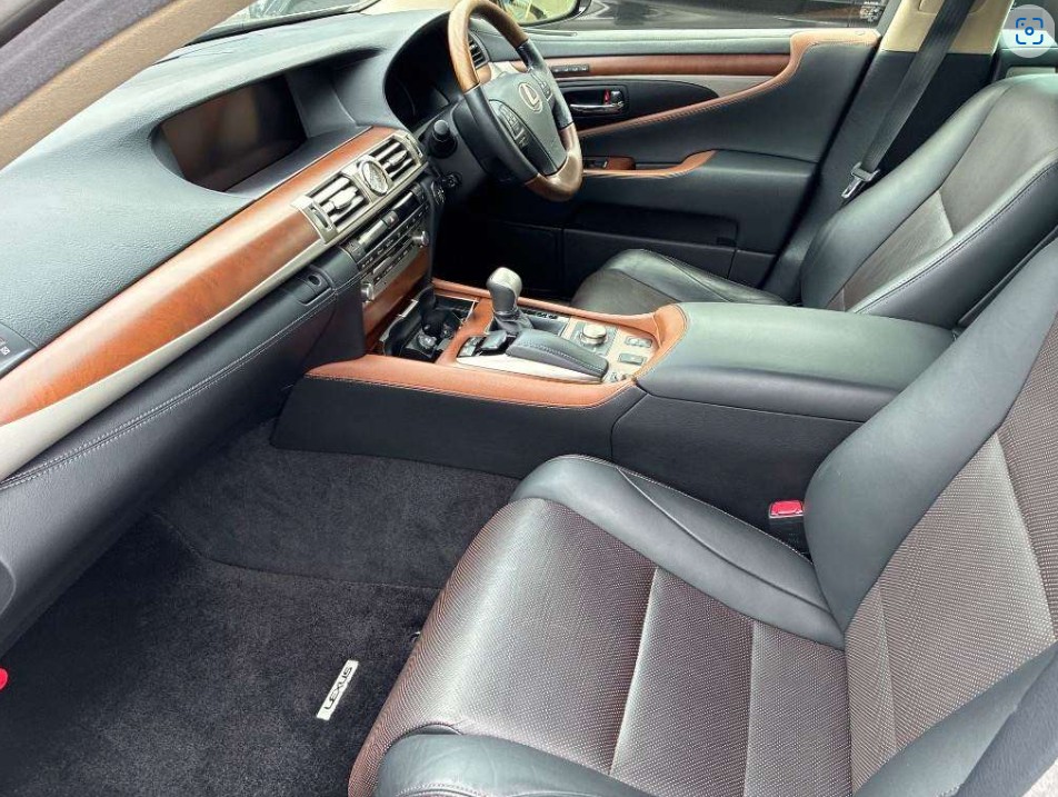 2013 Lexus LS 460 Transit Package C Pack I Carousel 7