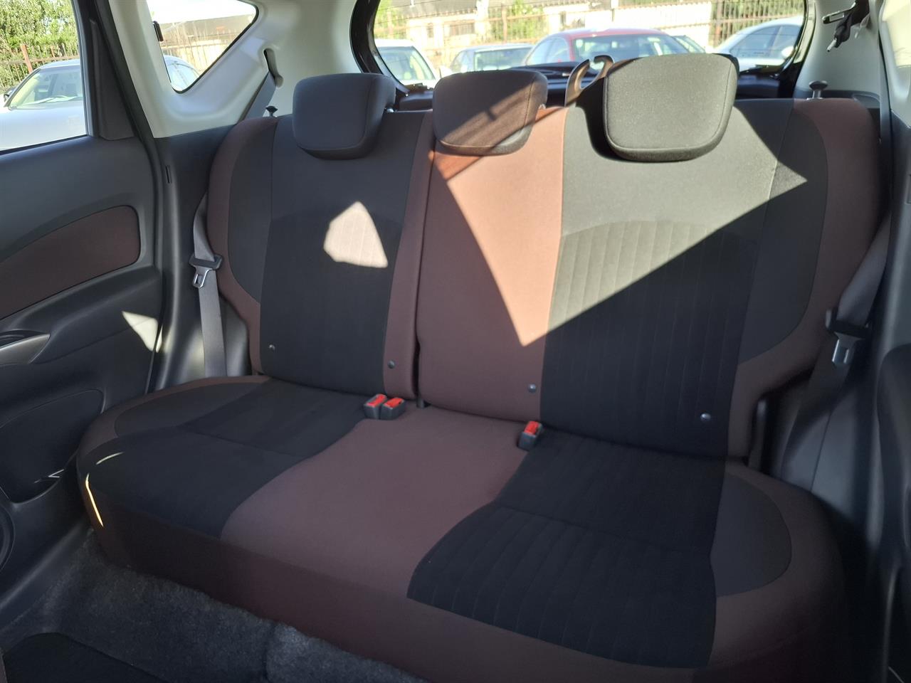 2017 Nissan Note E-power.Autech.LKA.Safety radar.Rooftop camera.Alloys. Carousel 4