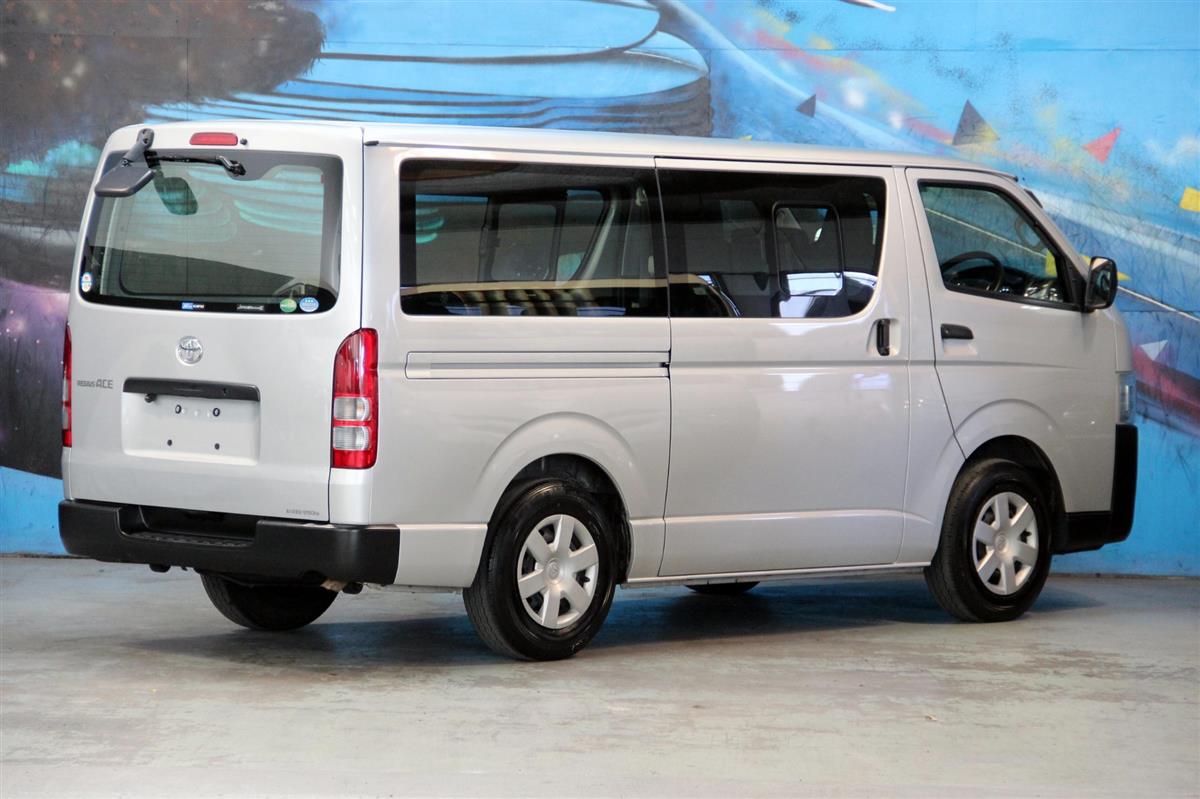 2020 Toyota Regius ACE Carousel 1