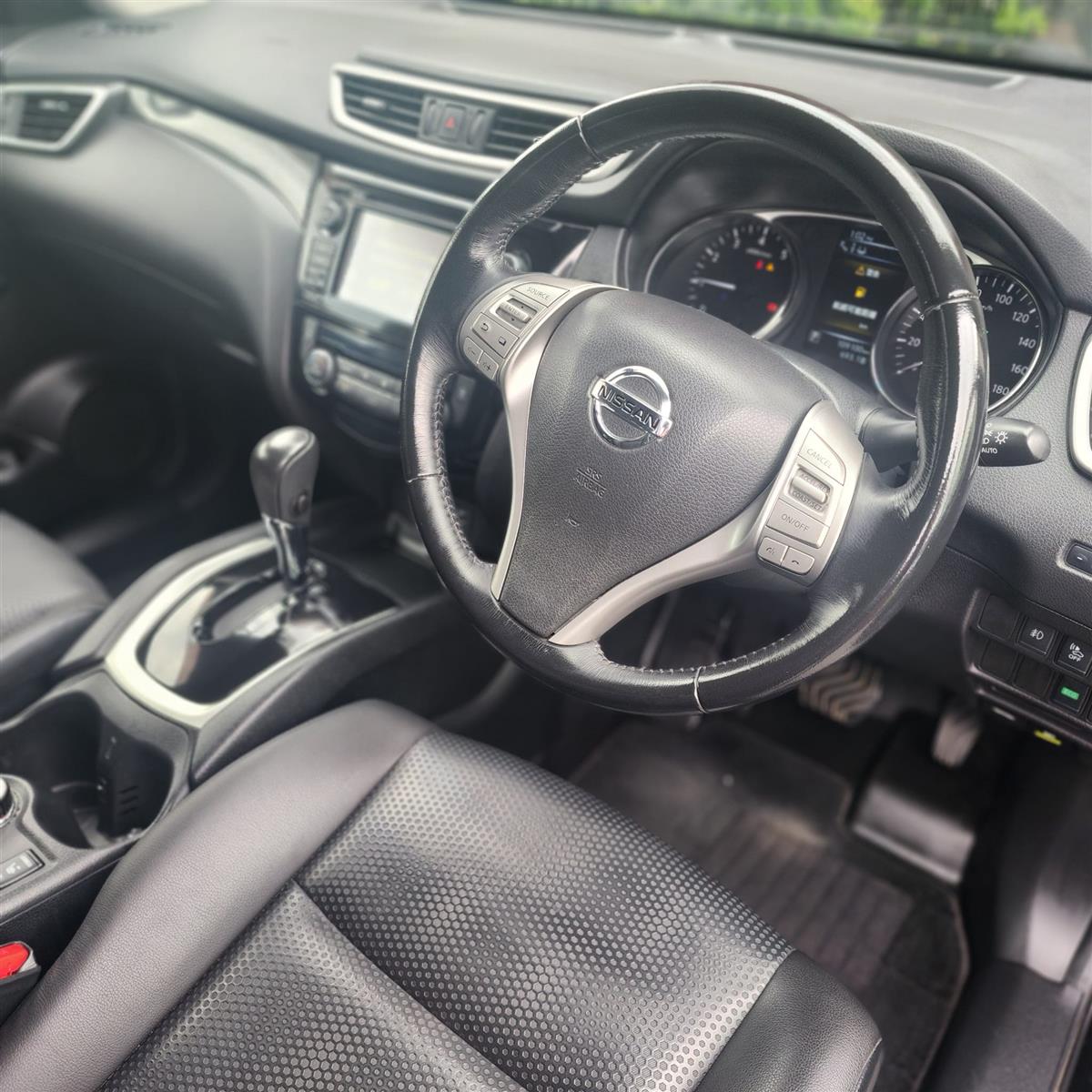 2015 Nissan X-Trail HYBRID Carousel 9