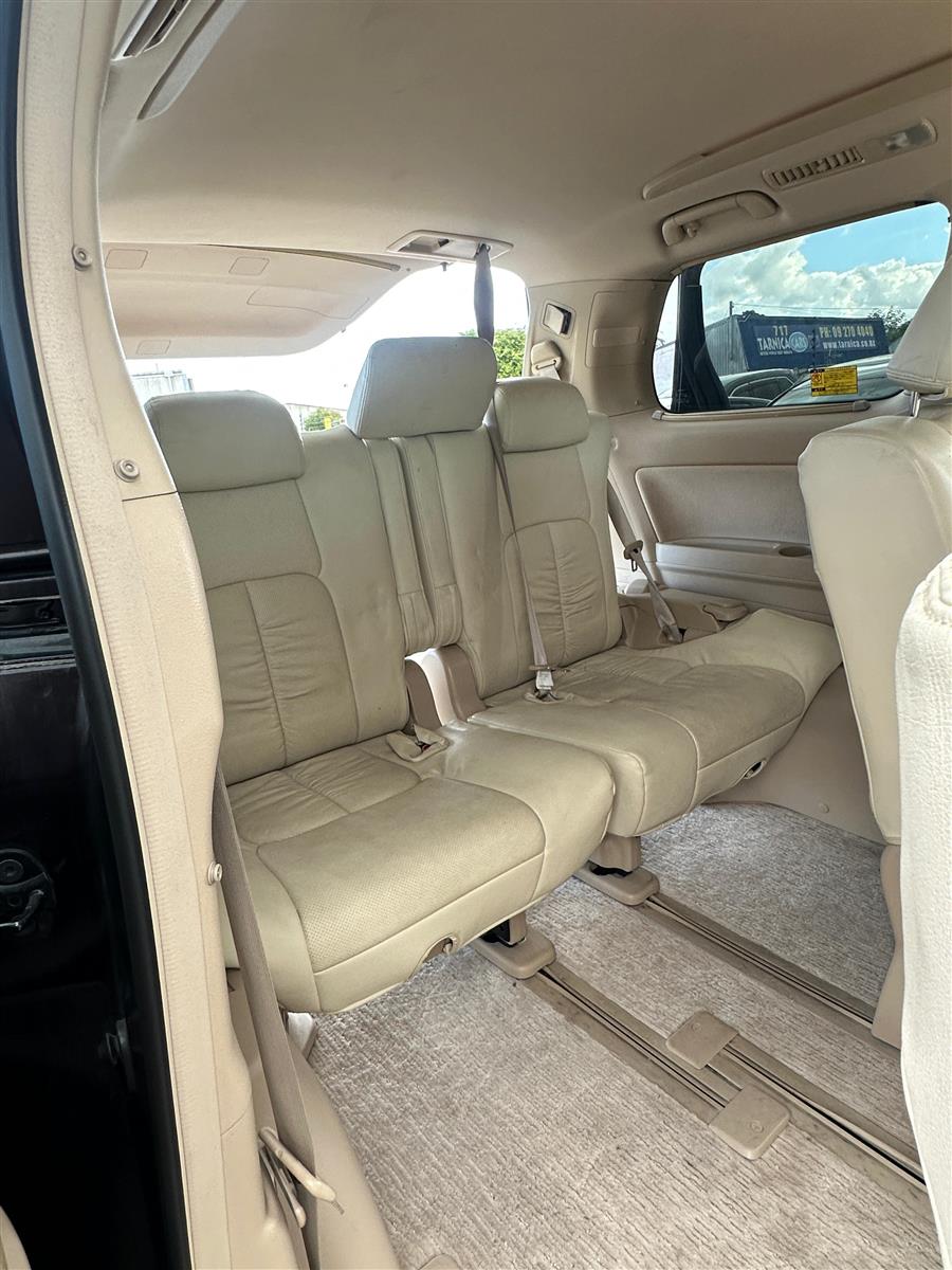 2012 Toyota Vellfire Carousel 1