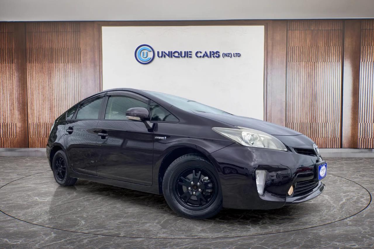 2014 Toyota Prius 1.8 Type S Facelift Carousel 10