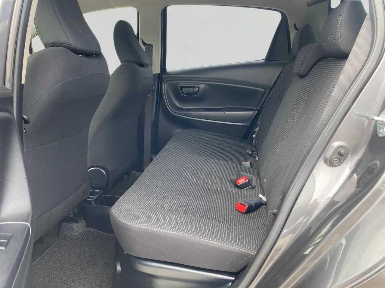 2017 Toyota Vitz 1.5 F Hybrid Carousel 5