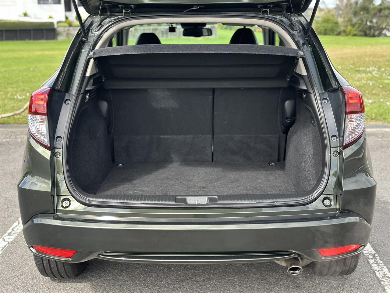 2013 Honda Vezel 1.5 Z Hybrid Carousel 1