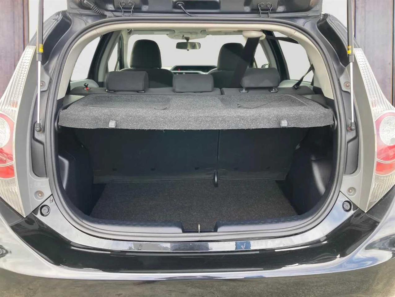2012 Toyota Aqua Type S with Push Start Carousel 7