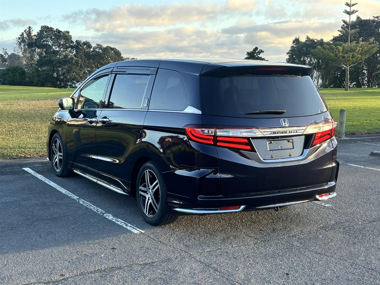 2015 Honda Odyssey 2.4 EX Absolute Carousel 15