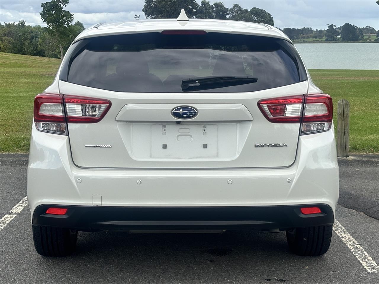 2017 Subaru Impreza 2.0 iL Eyesight 4WD Carousel 16