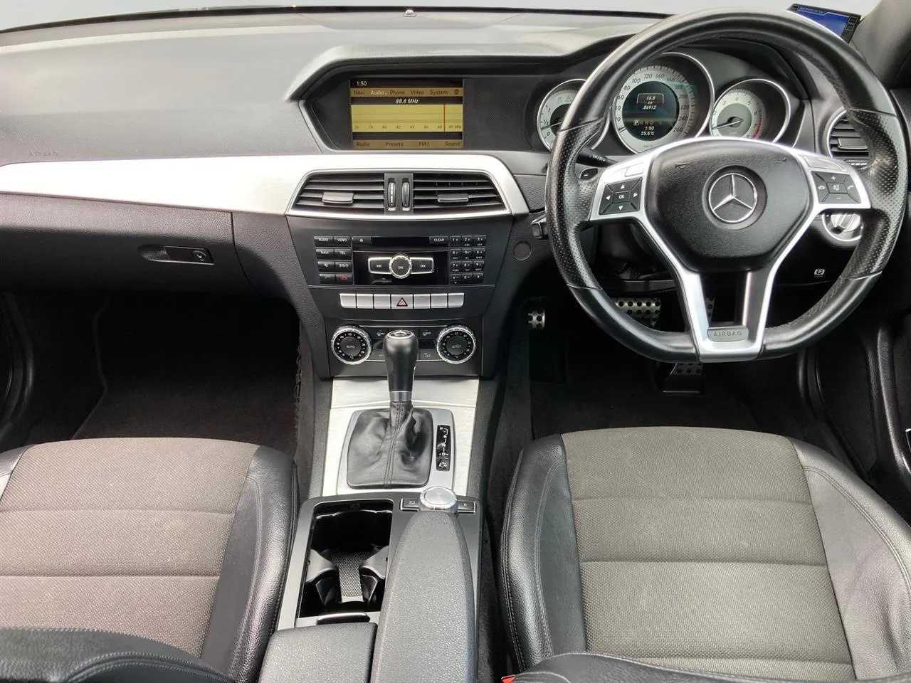 2012 Mercedes-Benz C250 Blue Efficiency Carousel 1