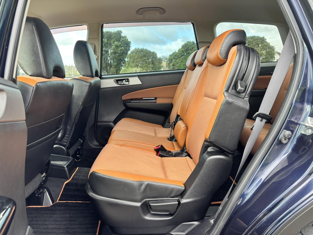 2015 Subaru Exiga Crossover 7  I-Eyesight Carousel 3