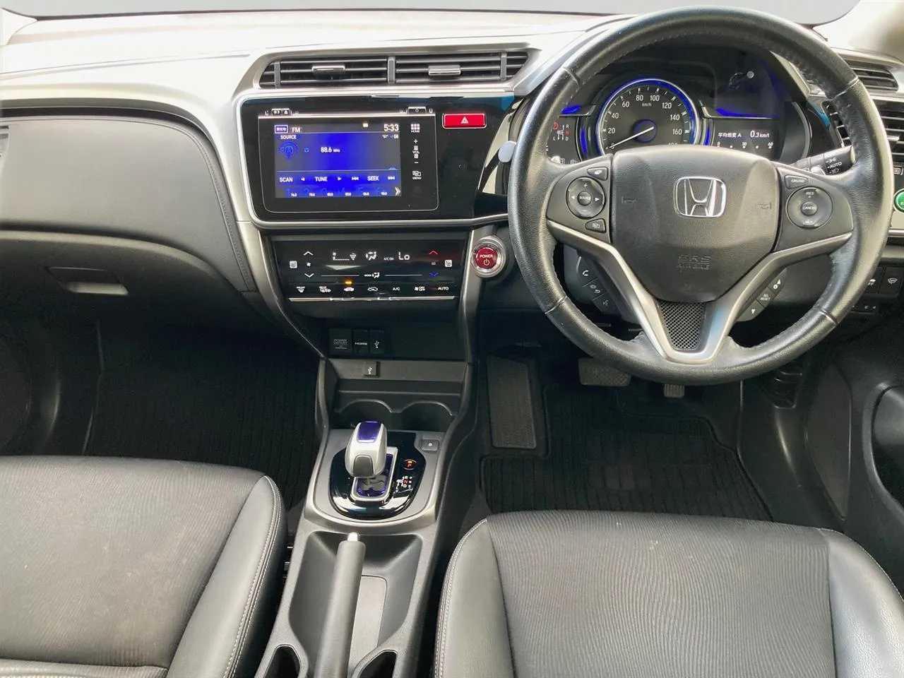 2015 Honda Grace 1.5EX Hybrid Carousel 1