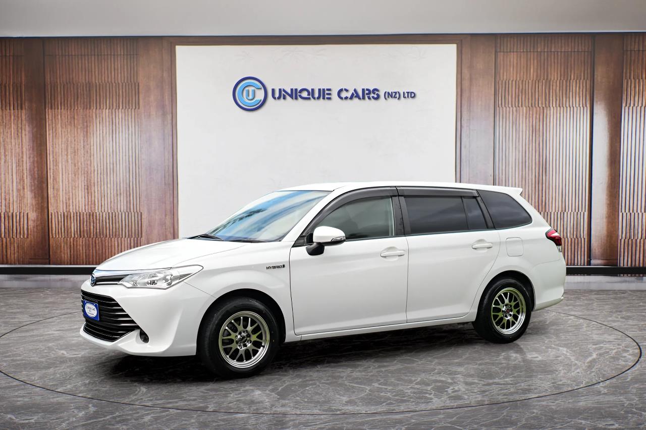 2017 Toyota Corolla Fielder 1.5G Hybrid Carousel 14