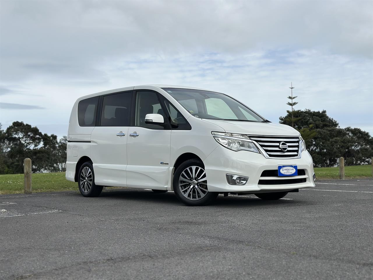 2015 Nissan Serena Highway Star Smart Hybrid