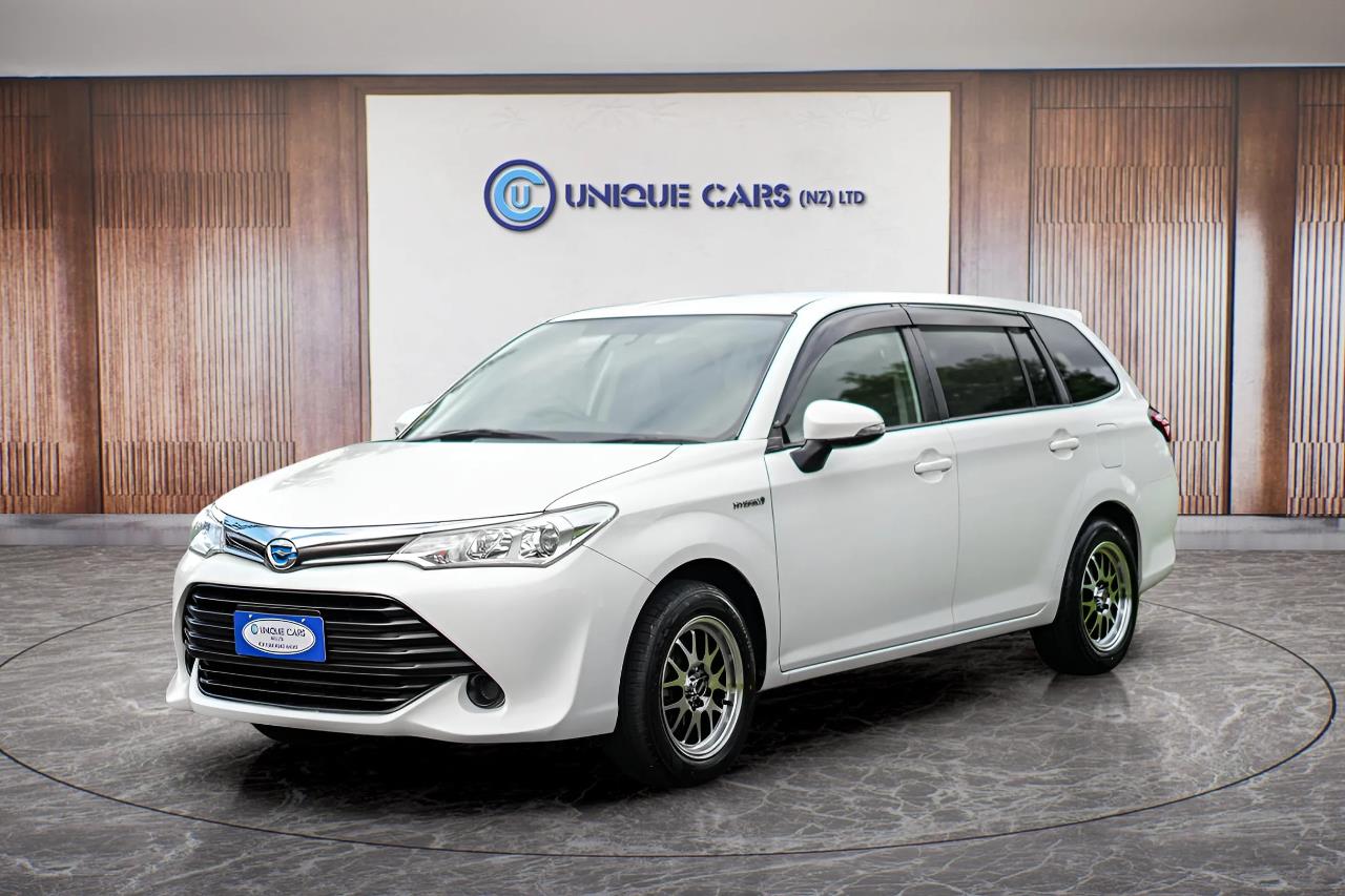 2017 Toyota Corolla Fielder 1.5G Hybrid Carousel 13