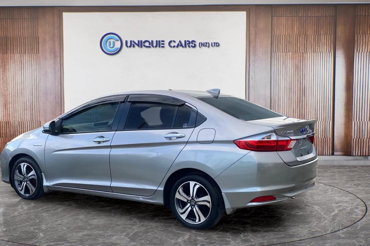 2015 Honda Grace 1.5EX Hybrid Carousel 15