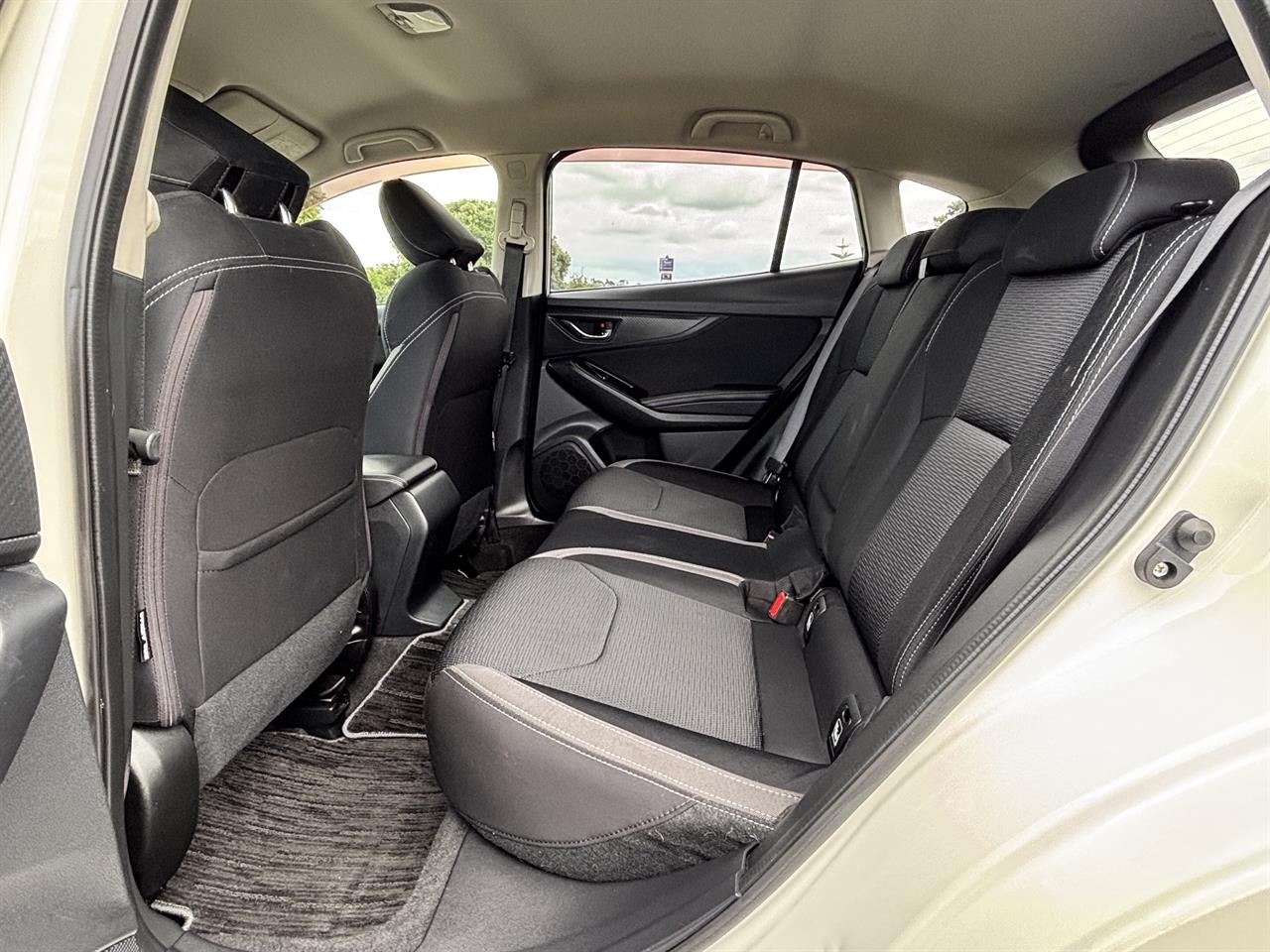 2016 Subaru Impreza 2.0 I S EYESIGHT Carousel 5