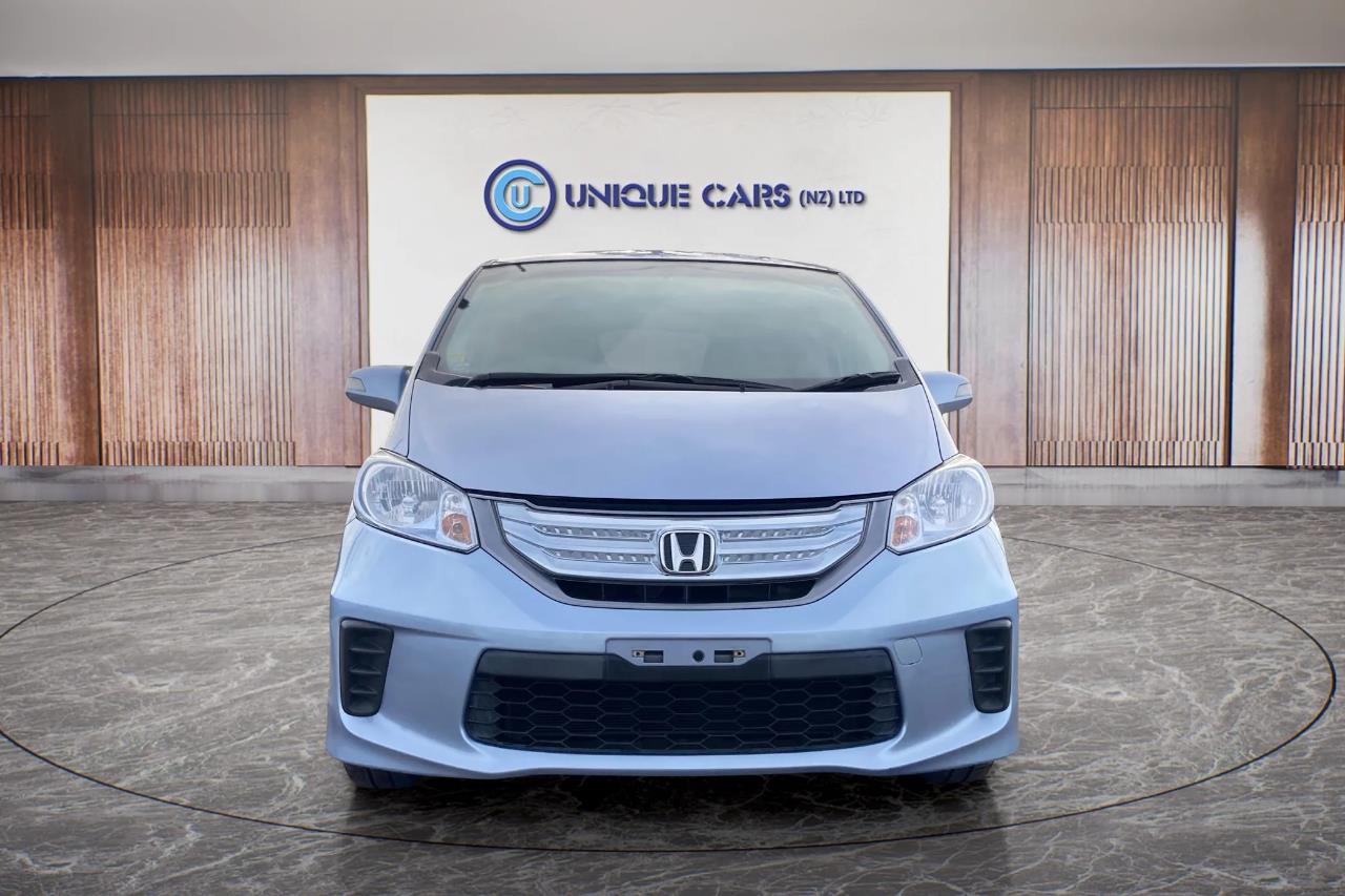 2013 Honda Freed 1.5 Hybrid Flexi Package Carousel 12