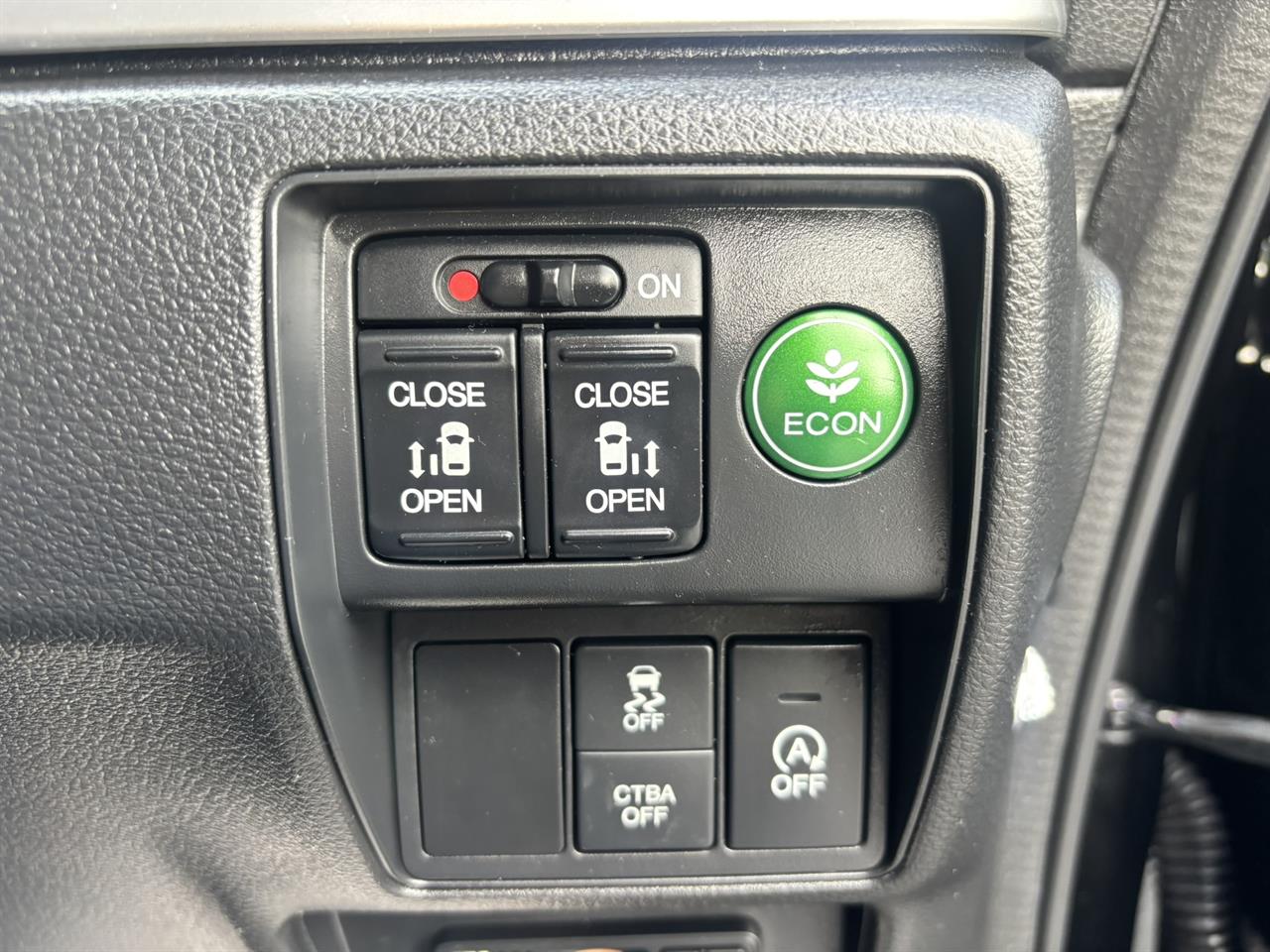 2015 Honda Odyssey 2.4 EX Absolute Carousel 8