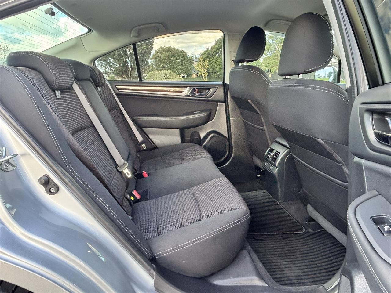 2015 Subaru Legacy B4 Limited Carousel 4