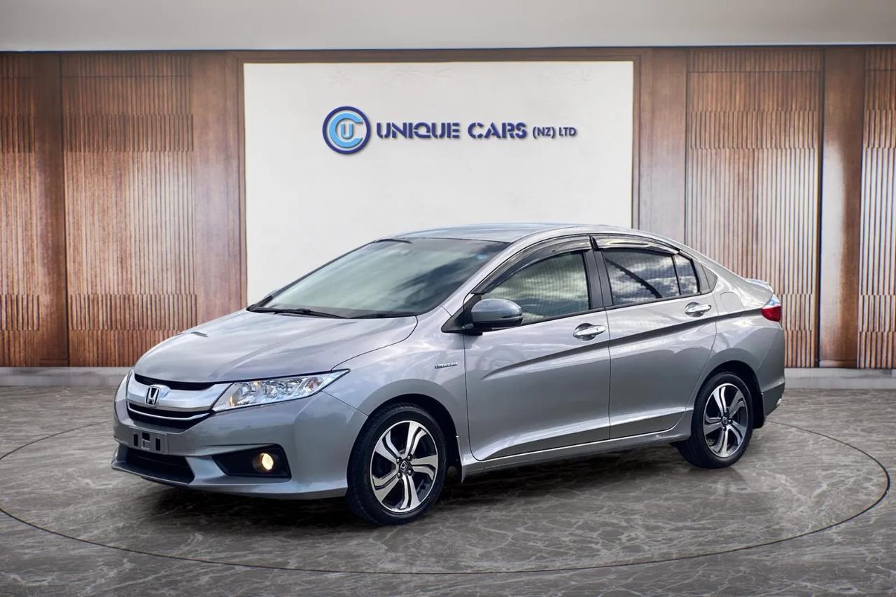 2015 Honda Grace 1.5EX Hybrid Carousel 13