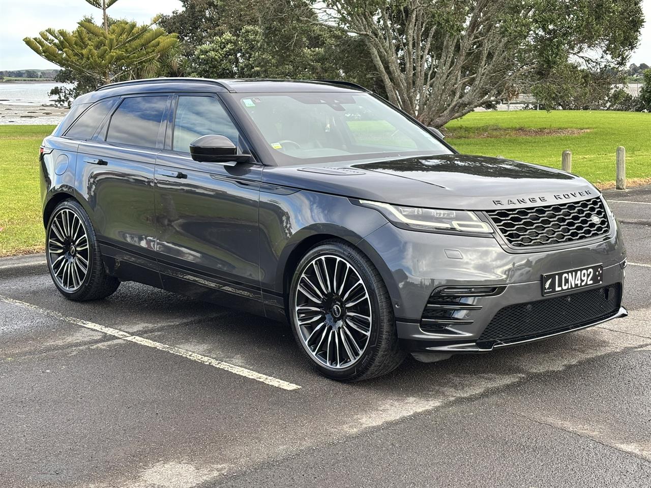 2017 Land Rover Range Rover Velar SD6 R-Dynamic HSE Carousel 12