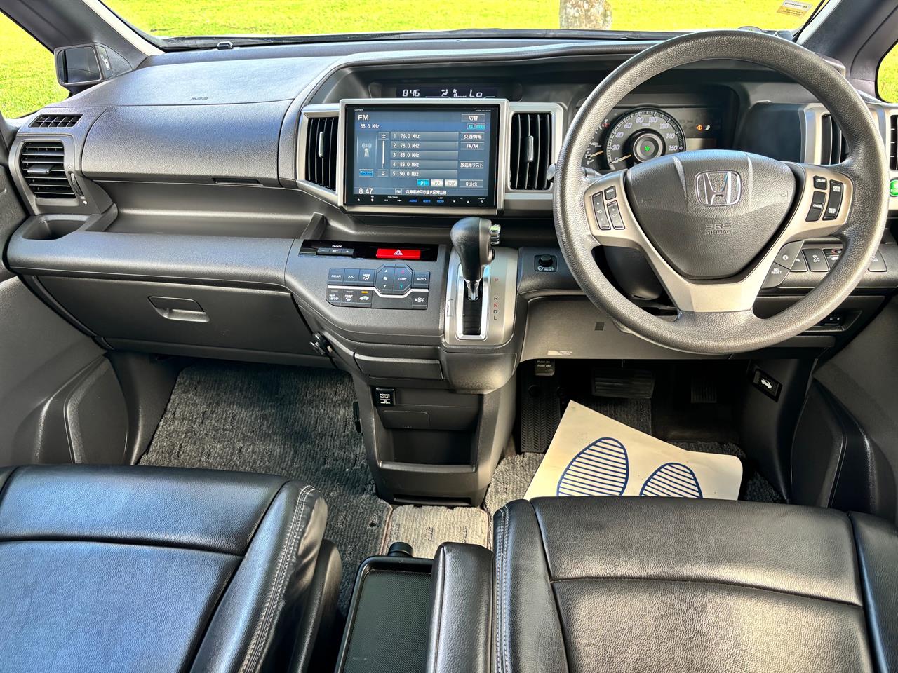 2014 Honda Stepwagon 2.0 G Comfort Selection Carousel 1