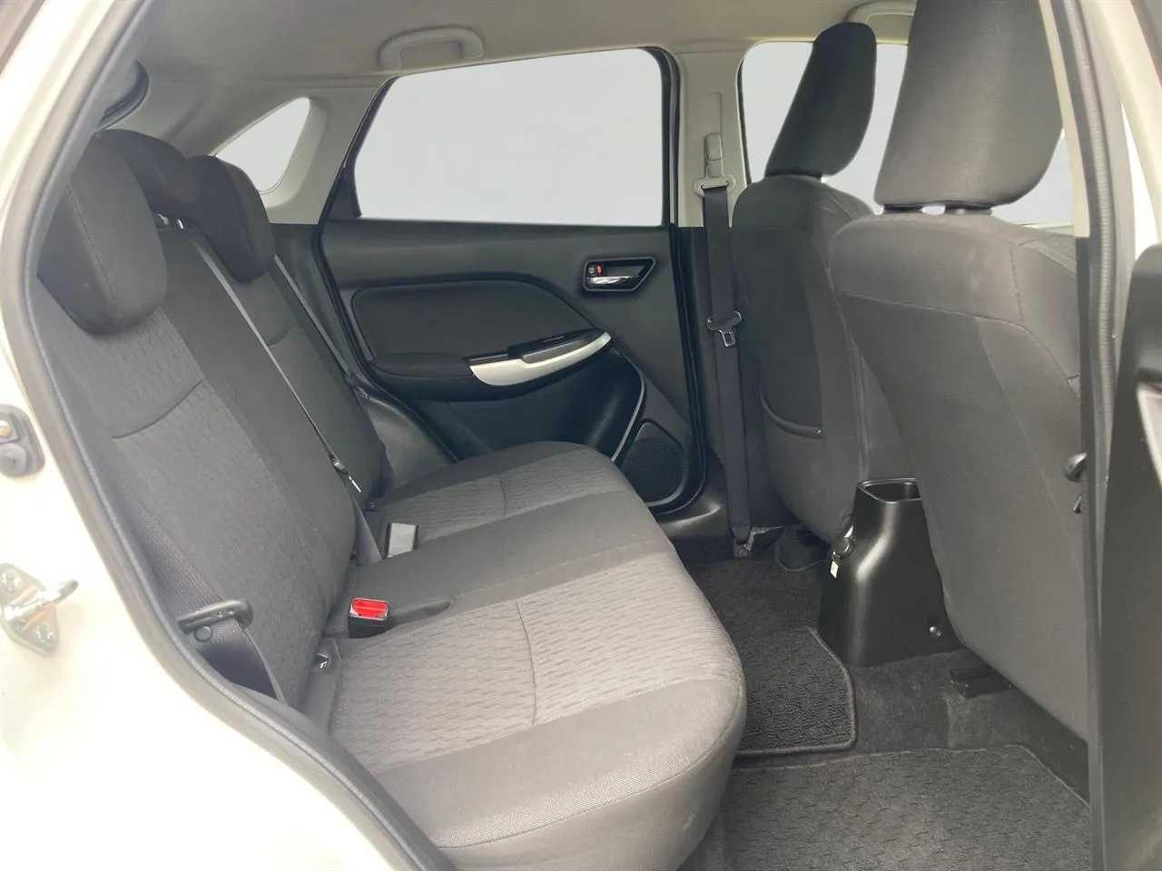 2016 Suzuki Baleno 1.2 XG Carousel 5
