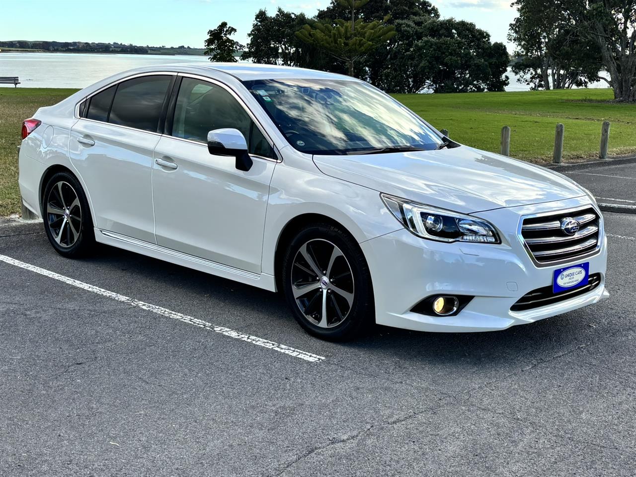 2014 Subaru Legacy B4 Limited Carousel 11