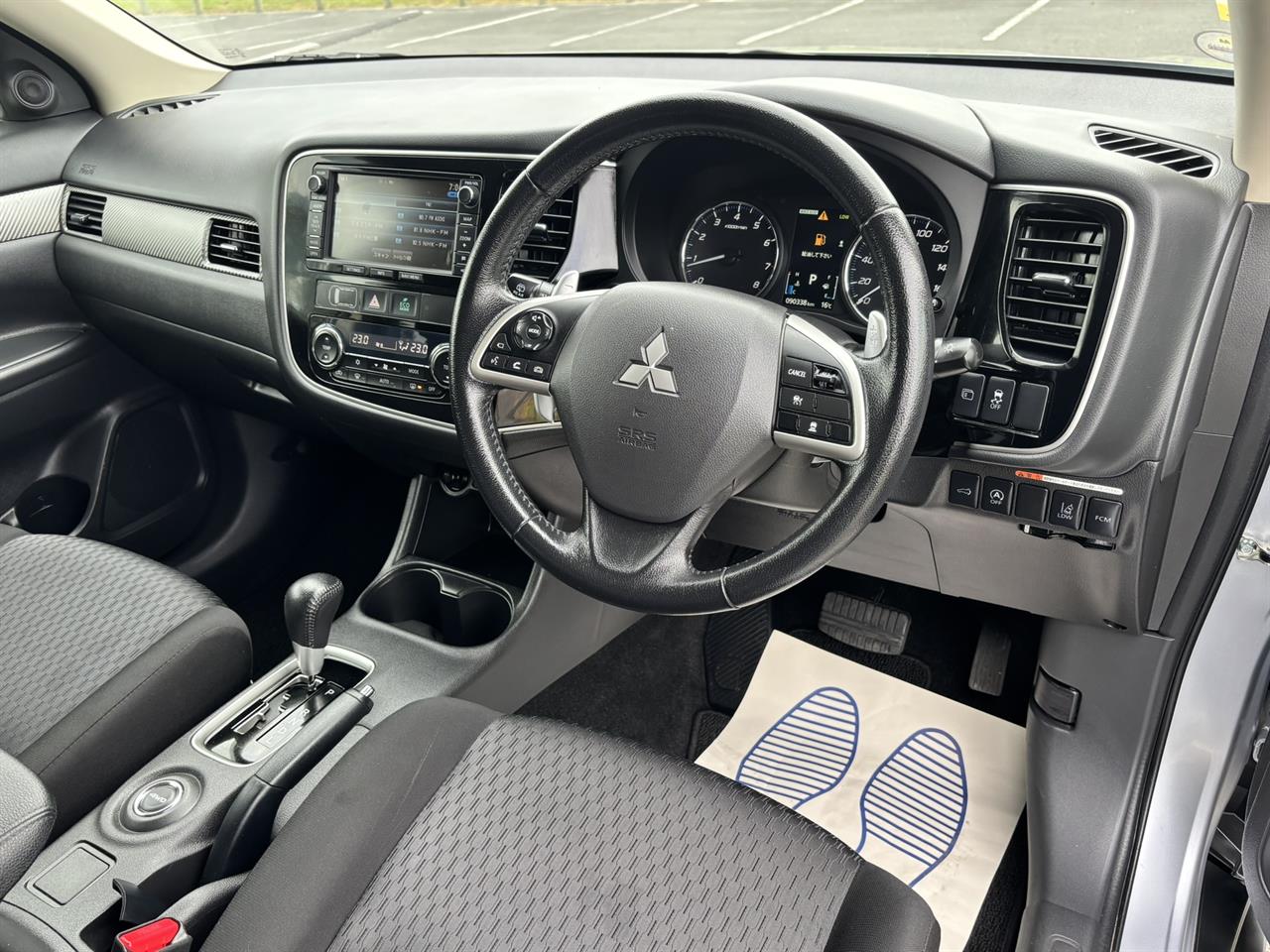 2013 Mitsubishi Outlander 2.4G 4WD 7 Seater Carousel 2