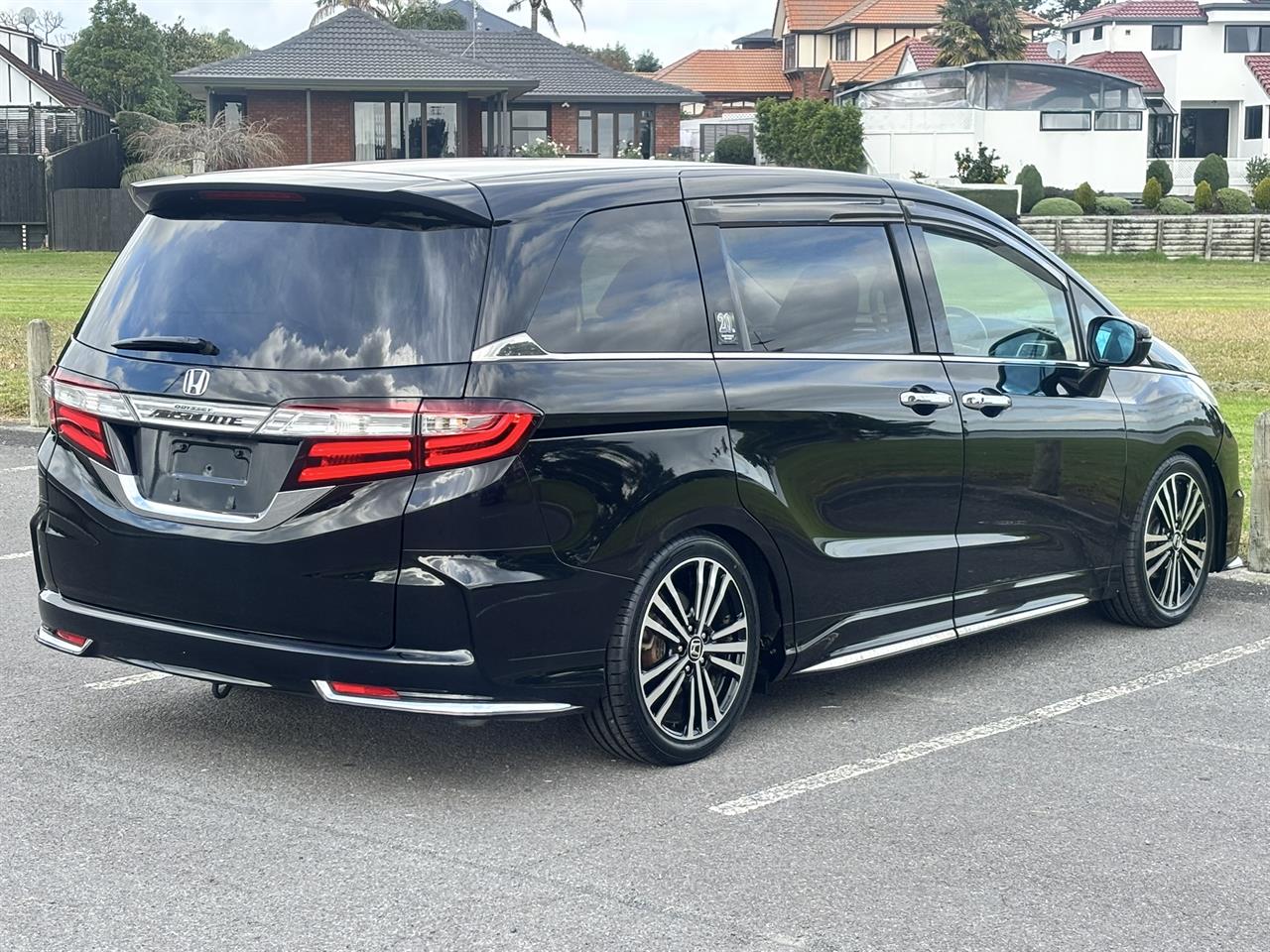 2015 Honda Odyssey 2.4 EX Absolute Carousel 17