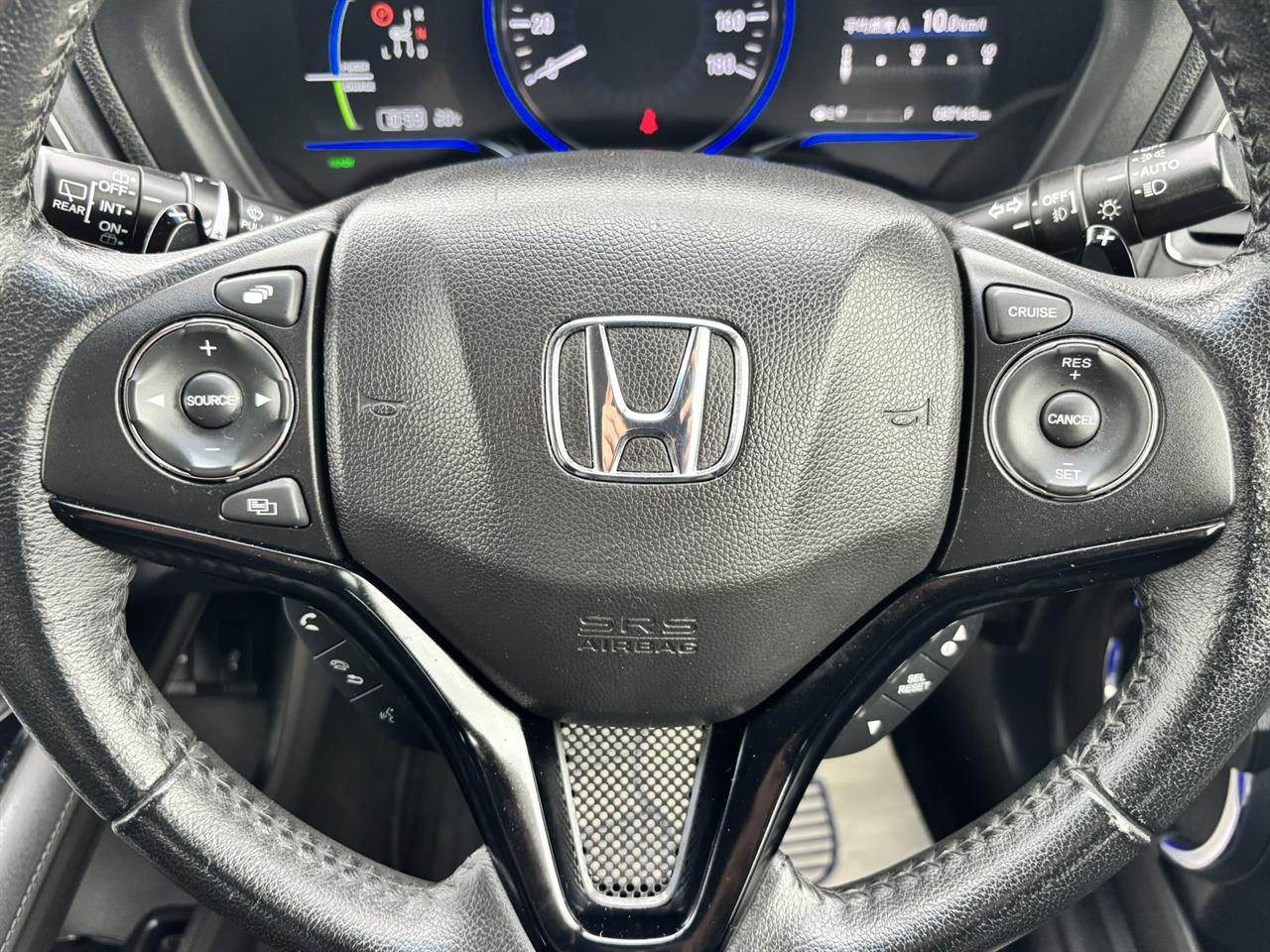 2014 Honda Vezel 1.5X AWD Hybrid Carousel 8