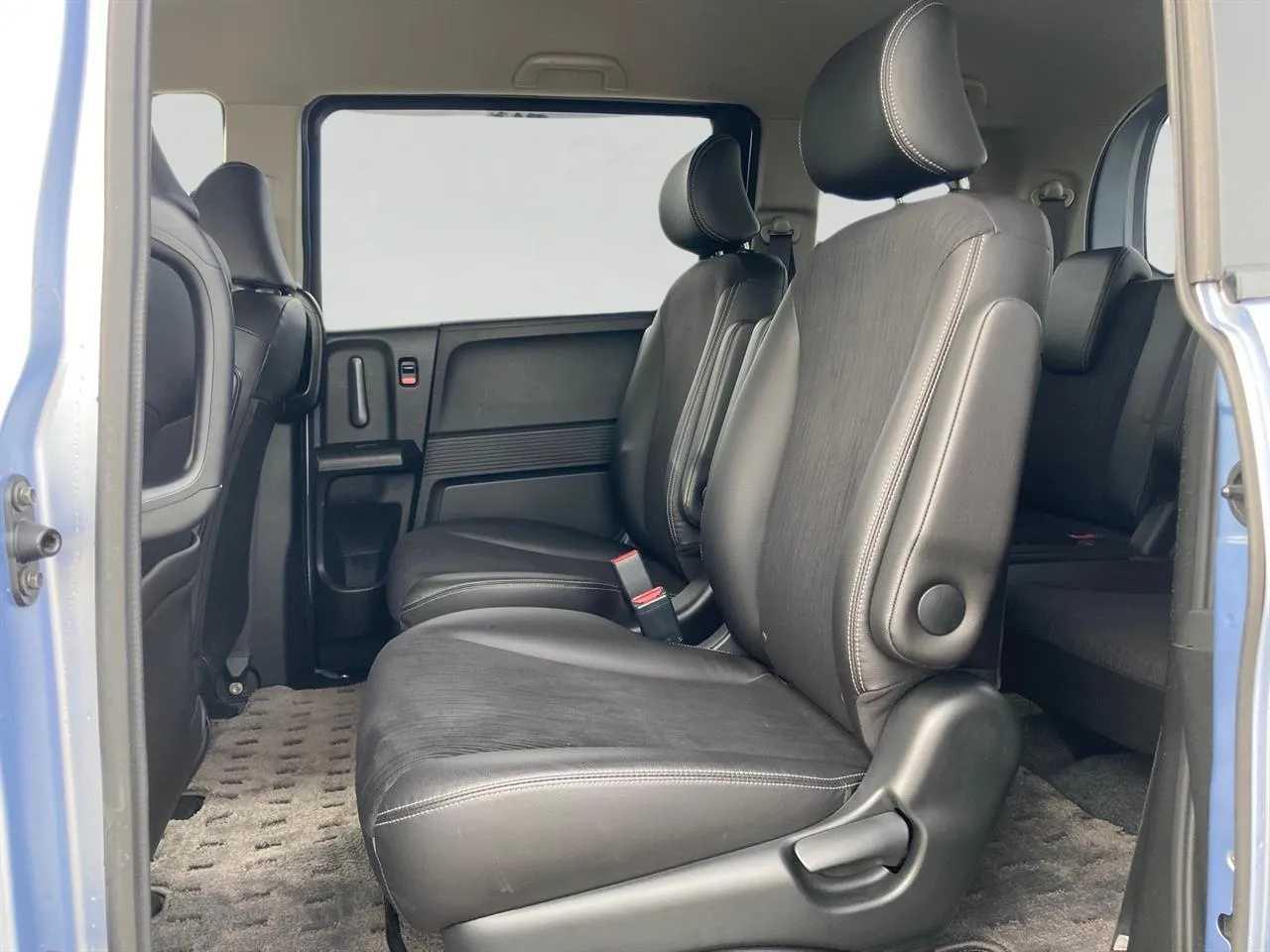 2013 Honda Freed 1.5 Hybrid Flexi Package Carousel 3