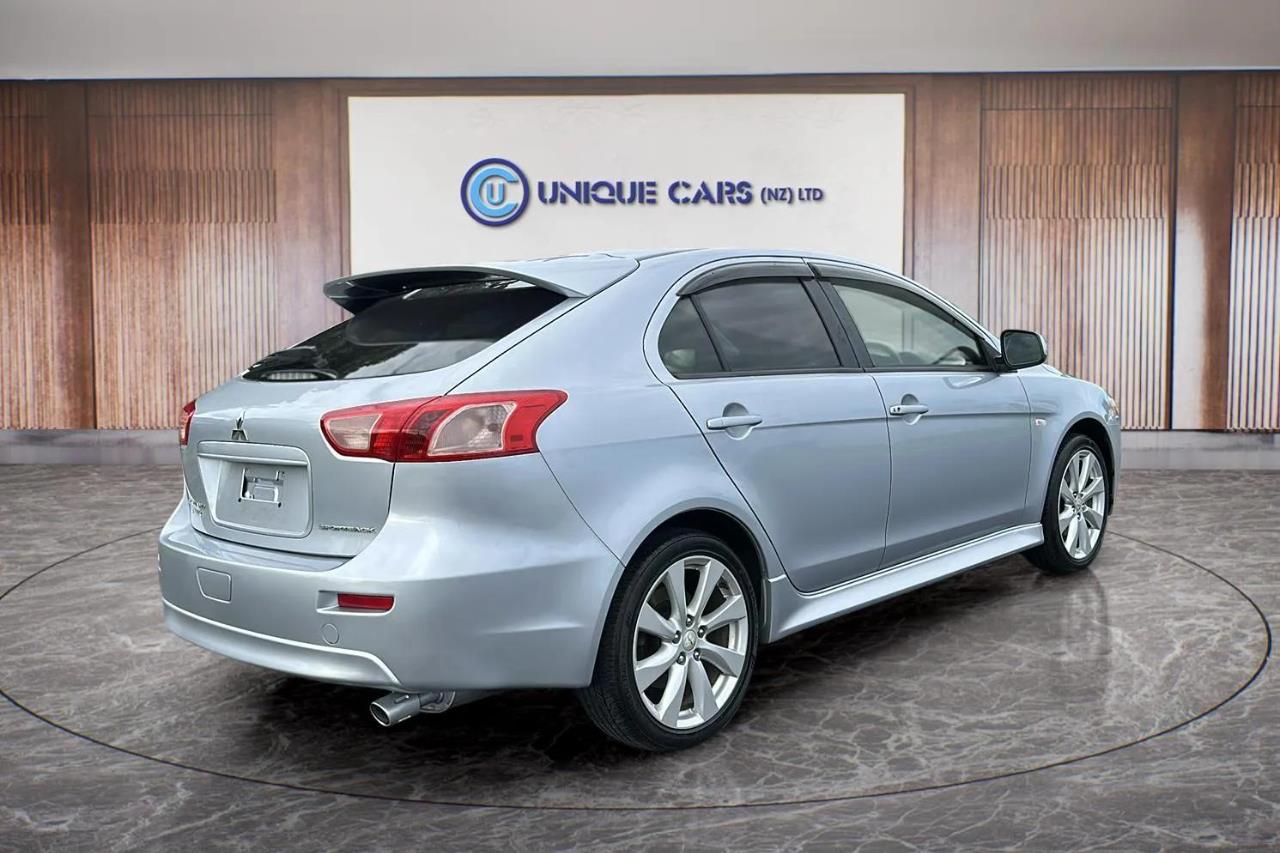 2014 Mitsubishi Galant Fortis Sportsback Carousel 17