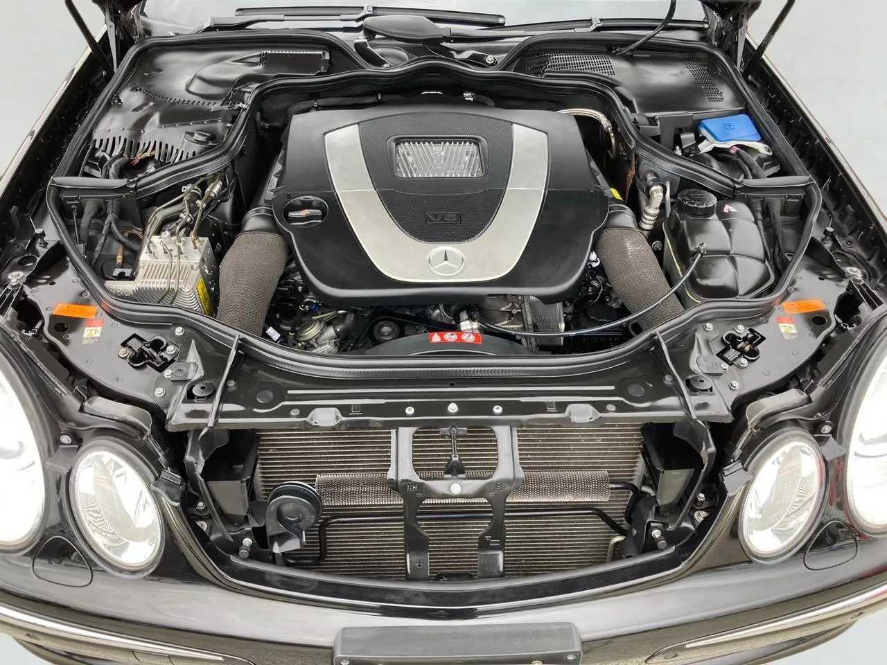 2006 Mercedes-Benz E350 Avantgarde Carousel 9
