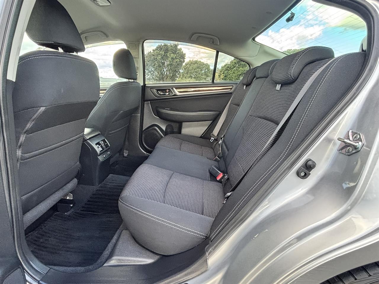 2015 Subaru Legacy B4 Limited Carousel 5
