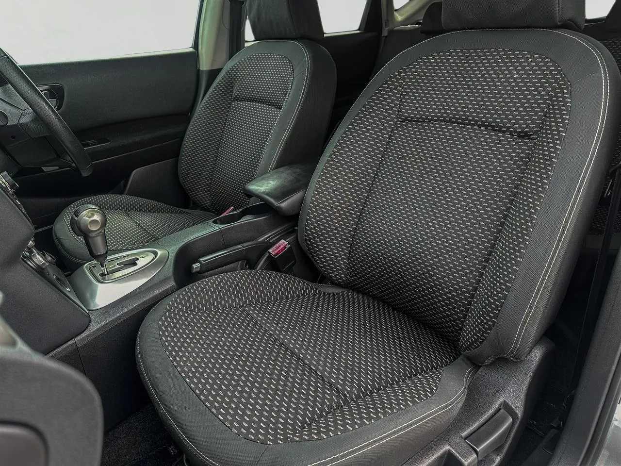 2007 Nissan Dualis 20G with Sunroof Carousel 4