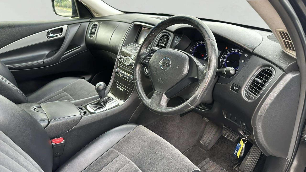 2012 Nissan Skyline 370GT Crossover Carousel 2