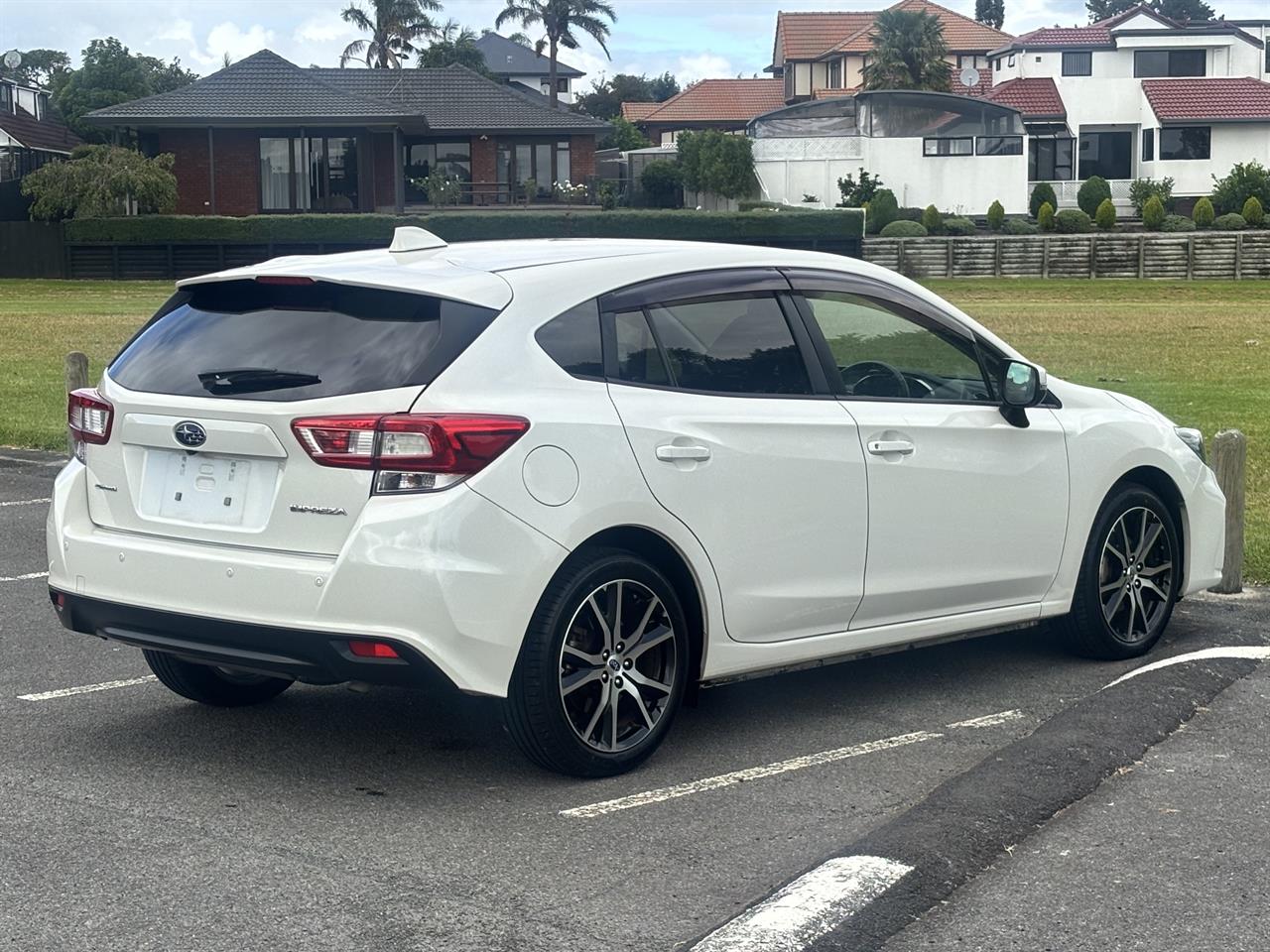 2017 Subaru Impreza 2.0 iL Eyesight 4WD Carousel 17