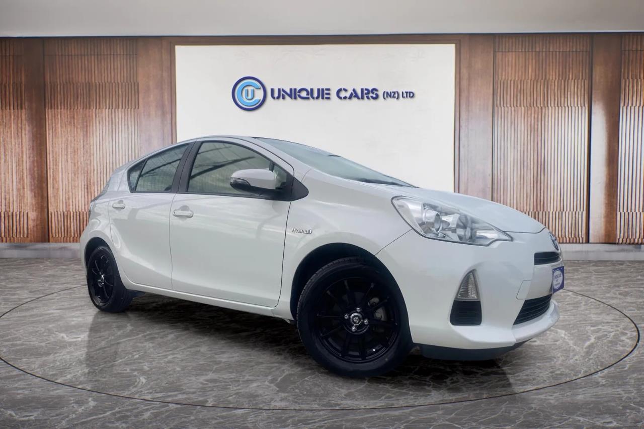 2014 Toyota Aqua 1.5 Type L Hybrid Carousel 10