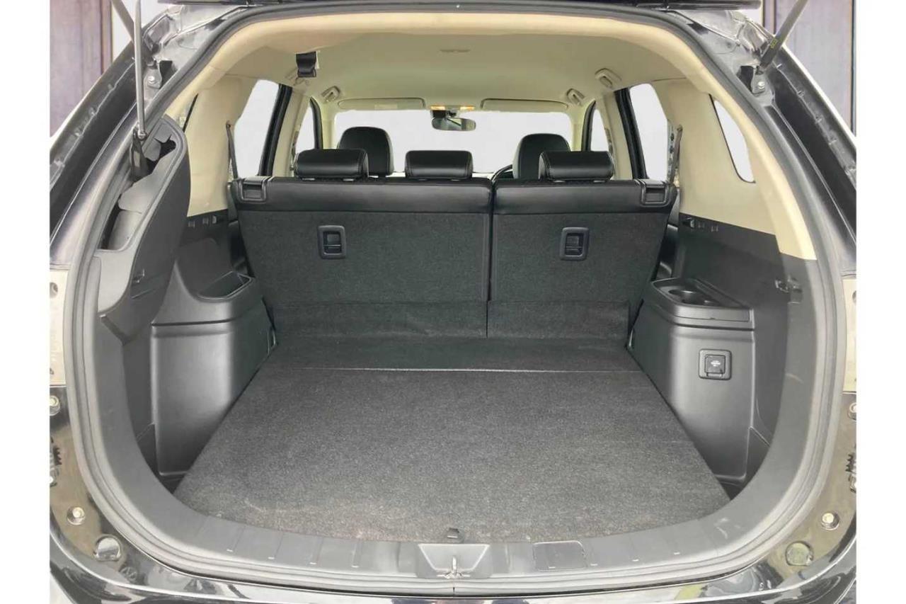 2013 Mitsubishi Outlander 2.0G 4WD PHEV Carousel 6